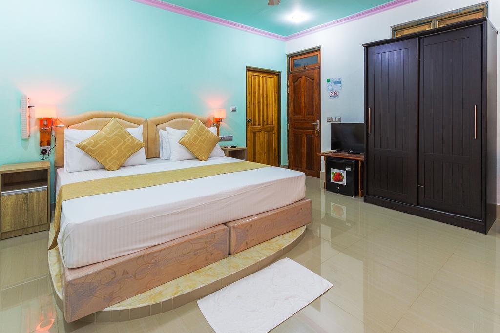 Castle Inn Bodufolhudhoo Bagian luar foto