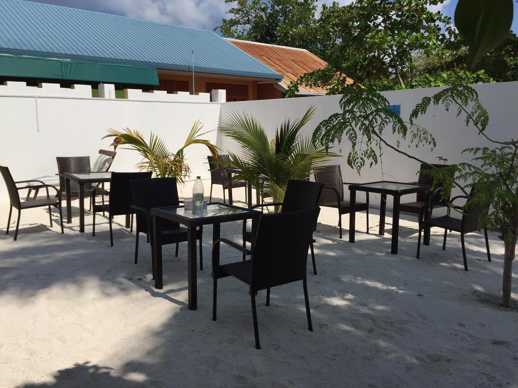 Castle Inn Bodufolhudhoo Bagian luar foto